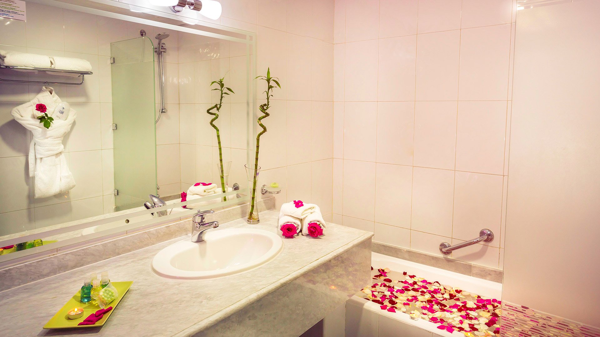 Superior Single Room Casablanca - cheap hotel casablanca, Hotel centre ville casablanca, hotel Idou Anfa